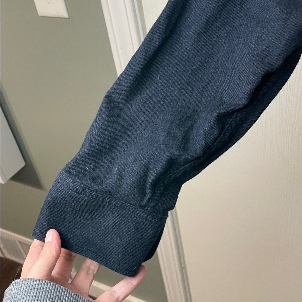 KUIU Navy Men’s Like New Wool Cotton Blend Button-Up Long Sleeve Textured Large - Picture 4 of 12